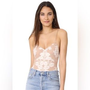 For love and Lemons bodysuit size small